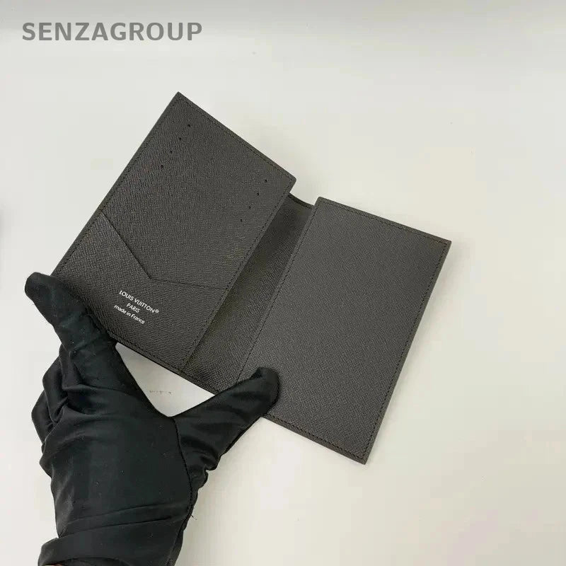 SJ0001 passport holder black