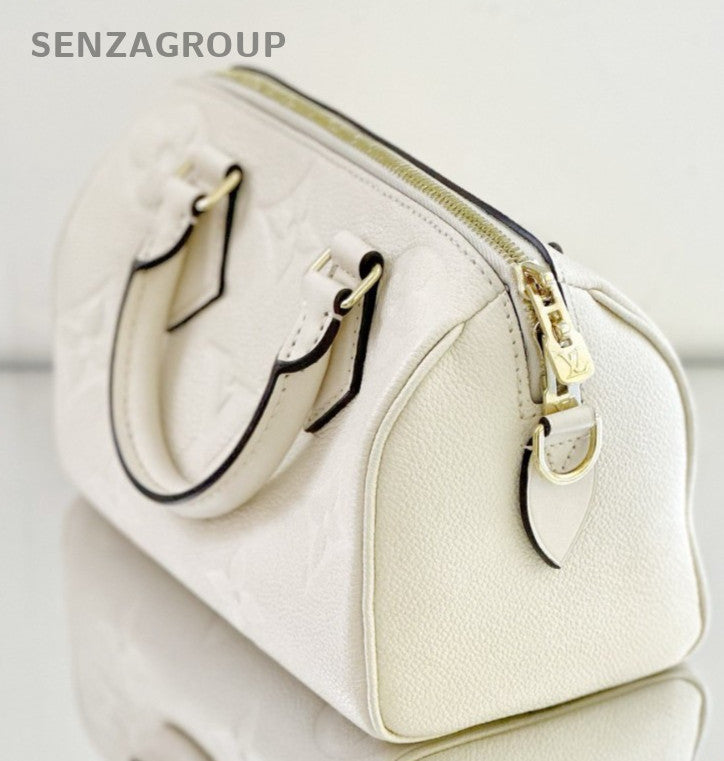Louis Vuitton Speedy 20 Top Handle Shoulder Crossbody Bag White Almost Brand New