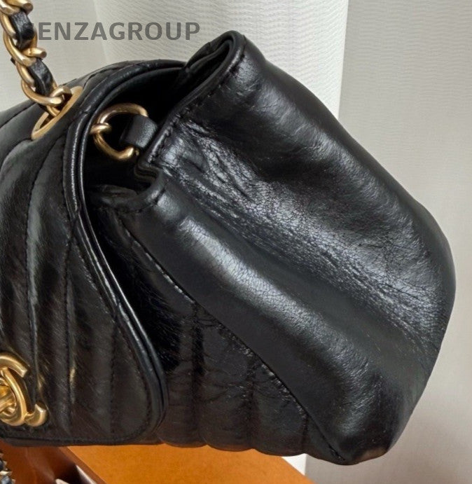 Chanel Calfskin Chain Shoulder Bag Crossbody Black Gold Used Women Classic