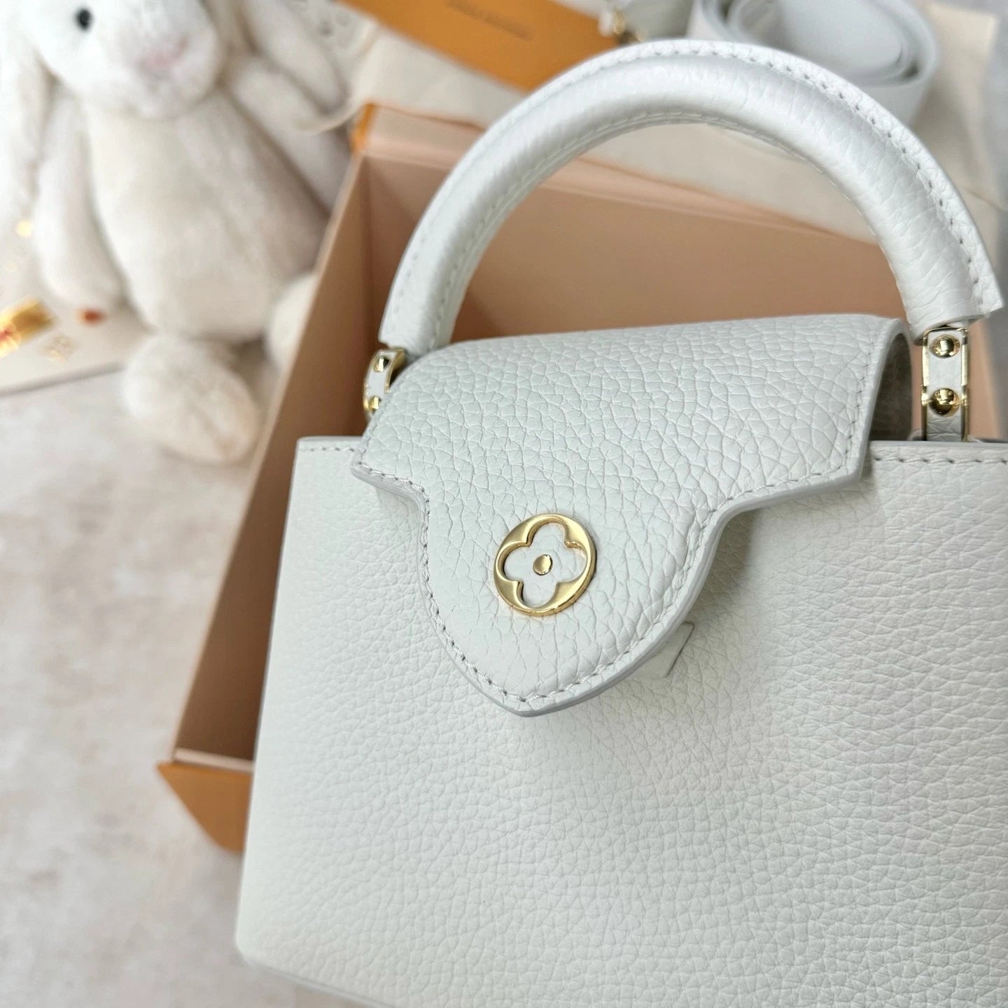 New Louis Vuitton Calfskin Capucines Mini Bag For Women White Gold