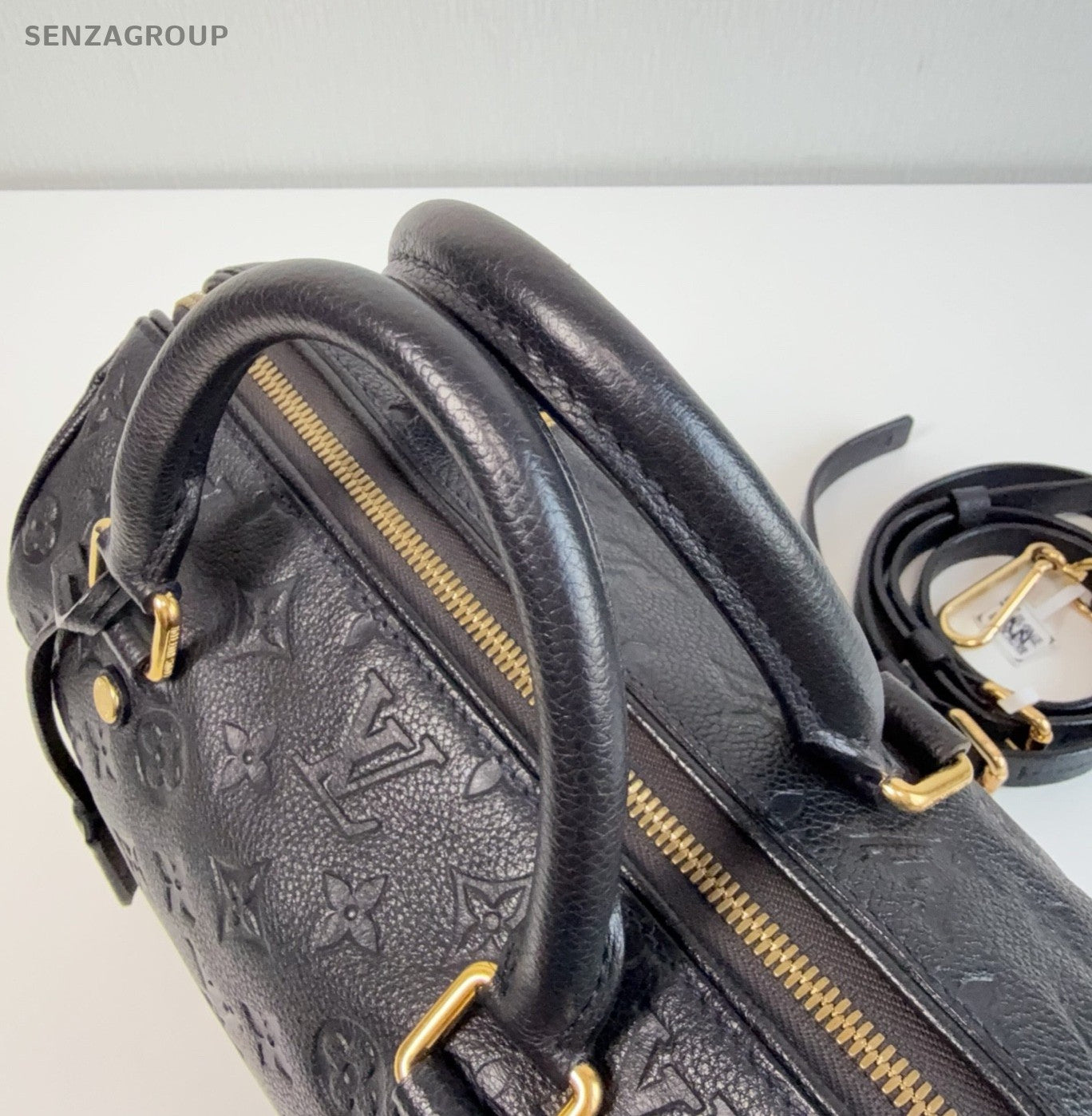 Louis Vuitton Speedy25 Monogram Top Handle Bag Crossbody Women
