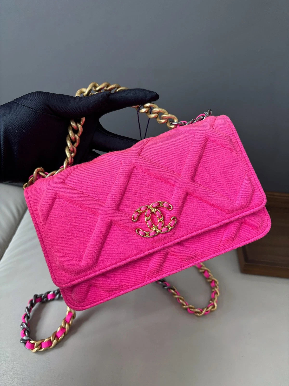 Chanel 19Bag Woc Chain Shoulder Crossbody Bag Pink Gold Hardware Women