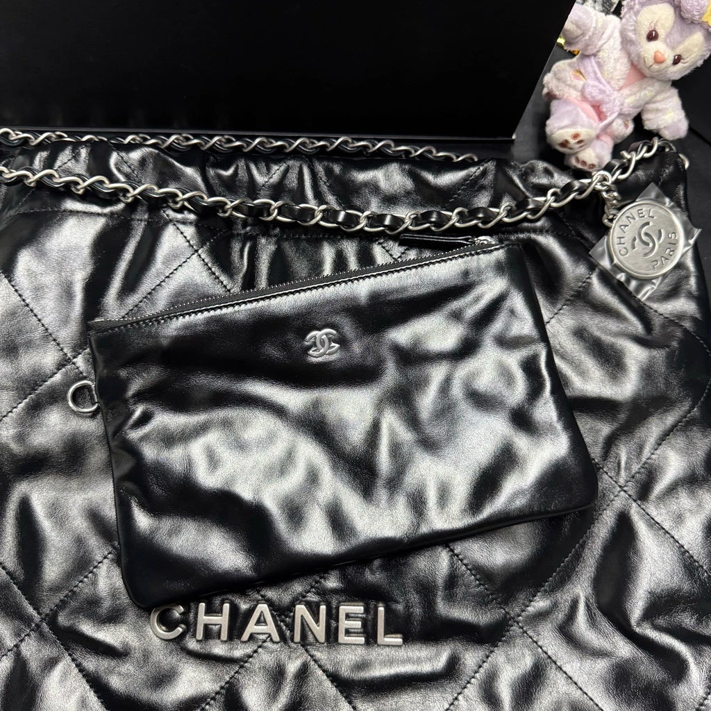 Brand New CHANEL 22 Medium Black Silver Leather Tote Bag For Women