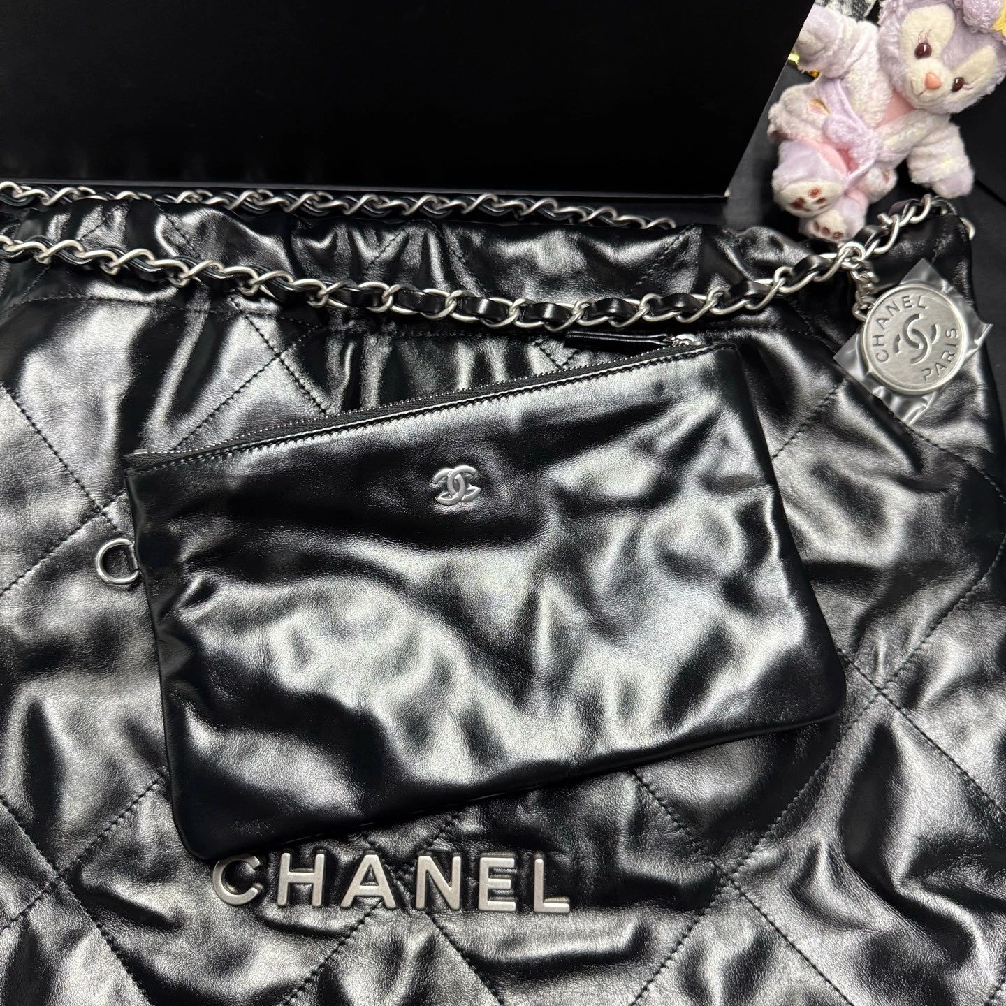 Brand New CHANEL 22 Medium Black Silver Leather Tote Bag For Women