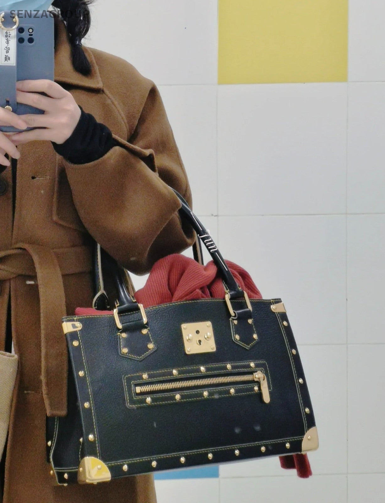 Louis Vuitton Suhali tote Top Handle Black Gold Lamskin Blck Gold Women