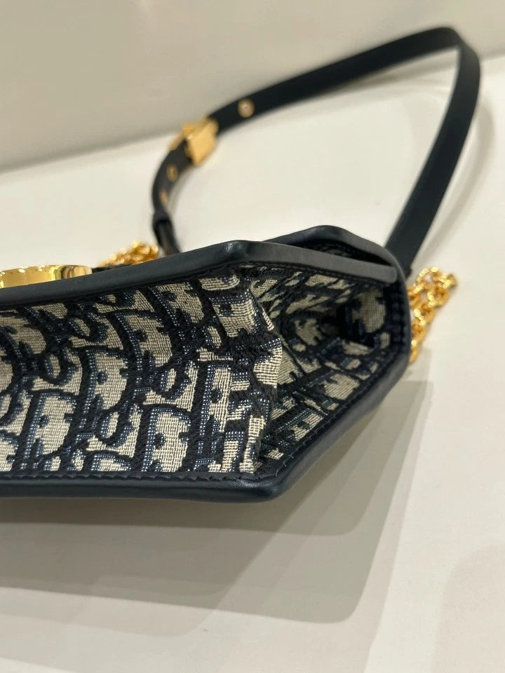 Authentic Dior Montaigne Small Chain Shoulder Bag For Women