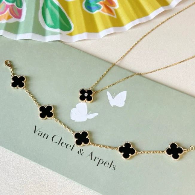 New Van Cleef &amp; Arpels Vintage Alhambra 5 Motifs Bracelet Onyx 18k Yellow Gold