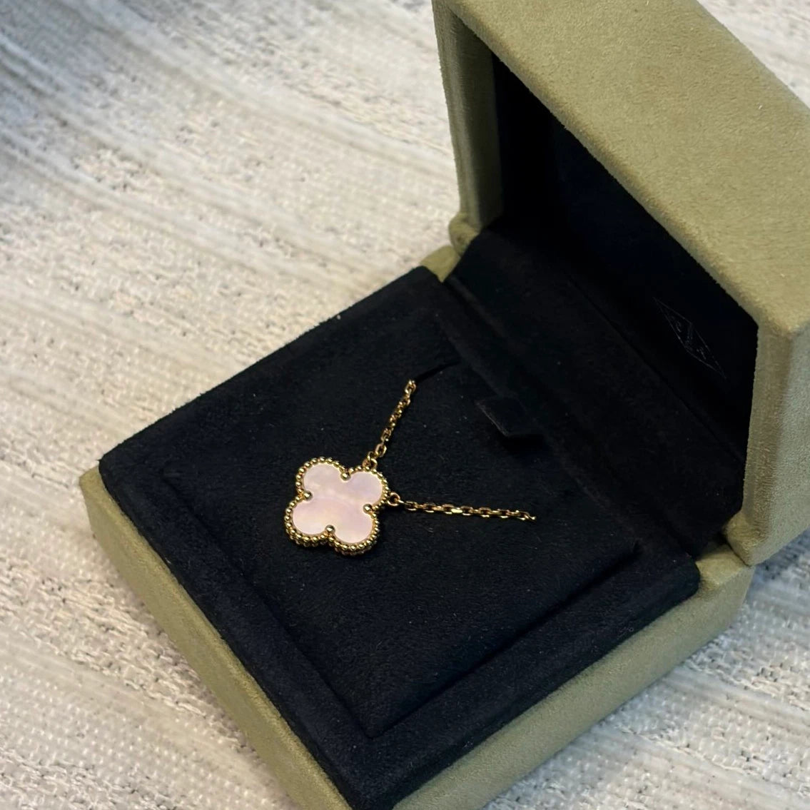 Van Cleef &amp; Arpels Vintage Alhambra Necklace Pendant with Mother Of Pearl 18K YG