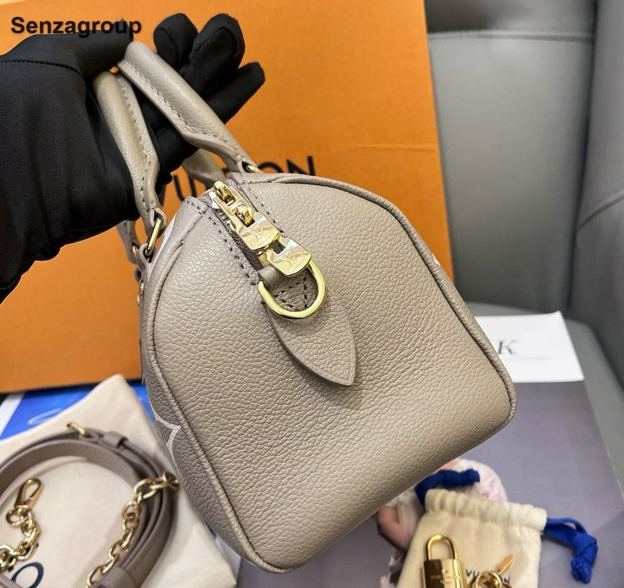 Louis Vuitton Speedy20 Monogram Top Handle Crossbody Gray Gold Women Classic