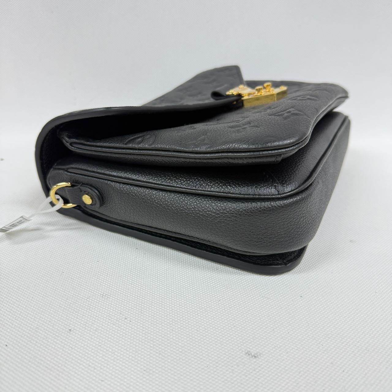 SJ0001 LV metis black leather