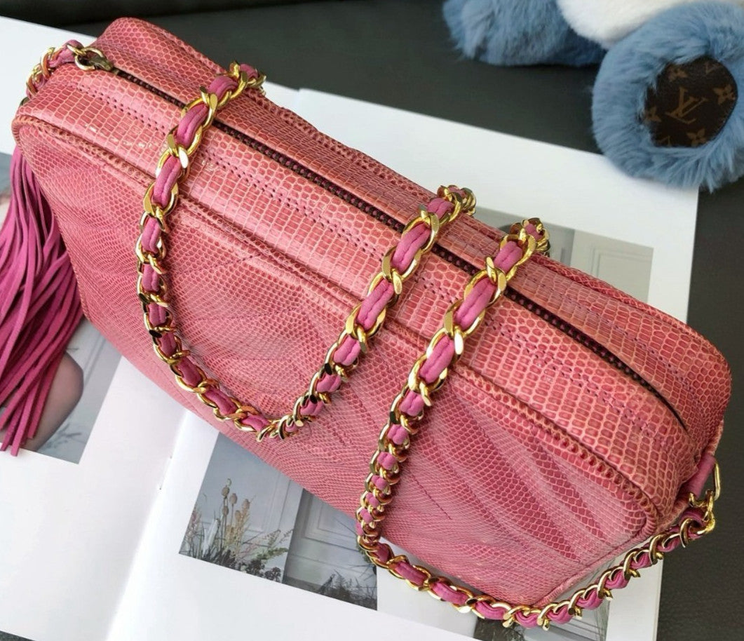 CHANEL Camera bag Lizard skin Pink Shoulder bag Crossbody Women
