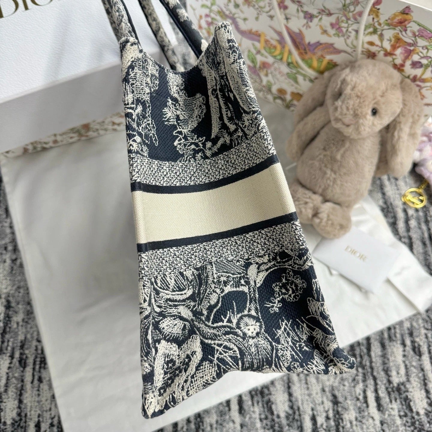 Authentic Dior Canvas Medium Zoo Print Tote Bag For Women