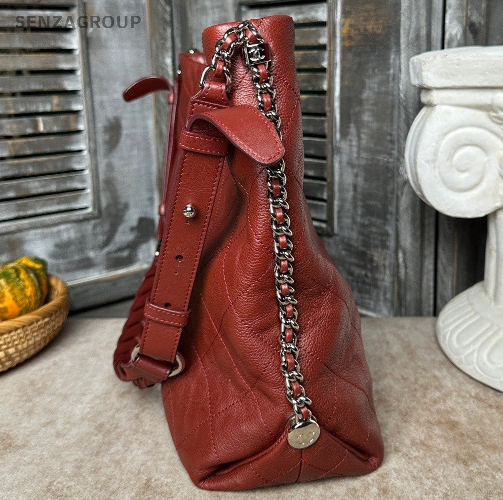 Chanel Diamond Hobo Calfskin Shoulder Bag Red Silver Used Women Classic