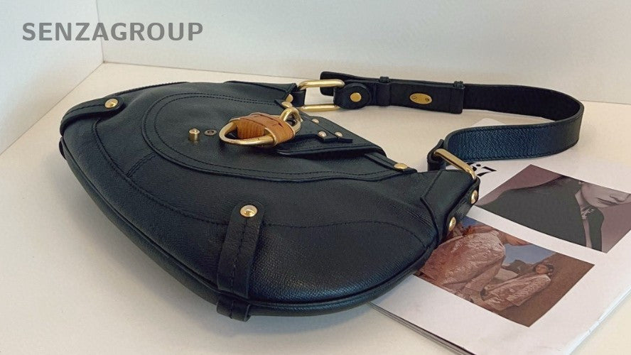Ferragamo Hobo Horseshoe buckle Shoulder bag Women Black