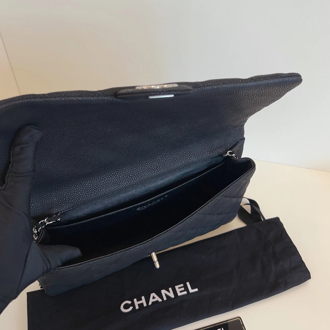 Excellent Chanel Classic Flap Timeless Black Clutch Chain Shoulder Bag SHW