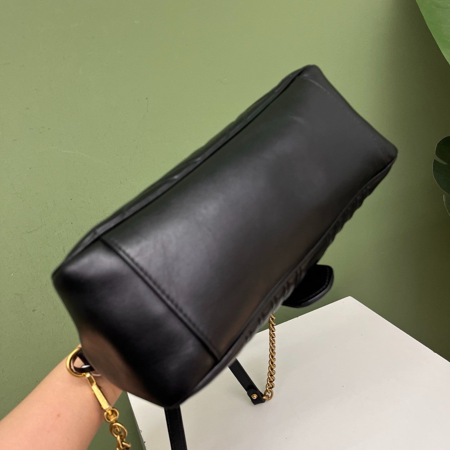Gucci Marmont Messenger Bag Chain 2Way Top Handle Crossbody Black Gold Women