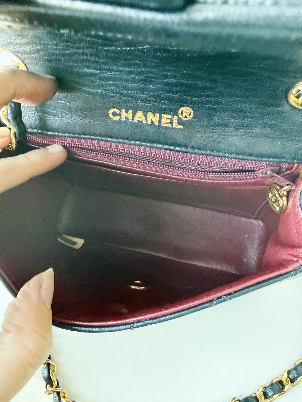 Chanel Classic Flap Mini Chain Shoulder Crossbody Black Gold Women Vintage