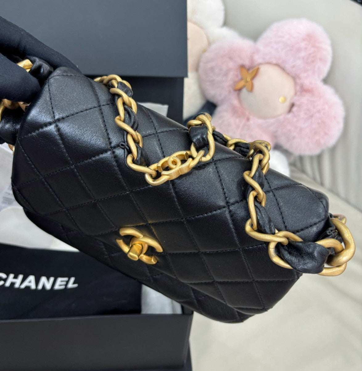 Chanel Diamond Lambskin Chain Shoulder Bag Black Gold Women Classic Fashion