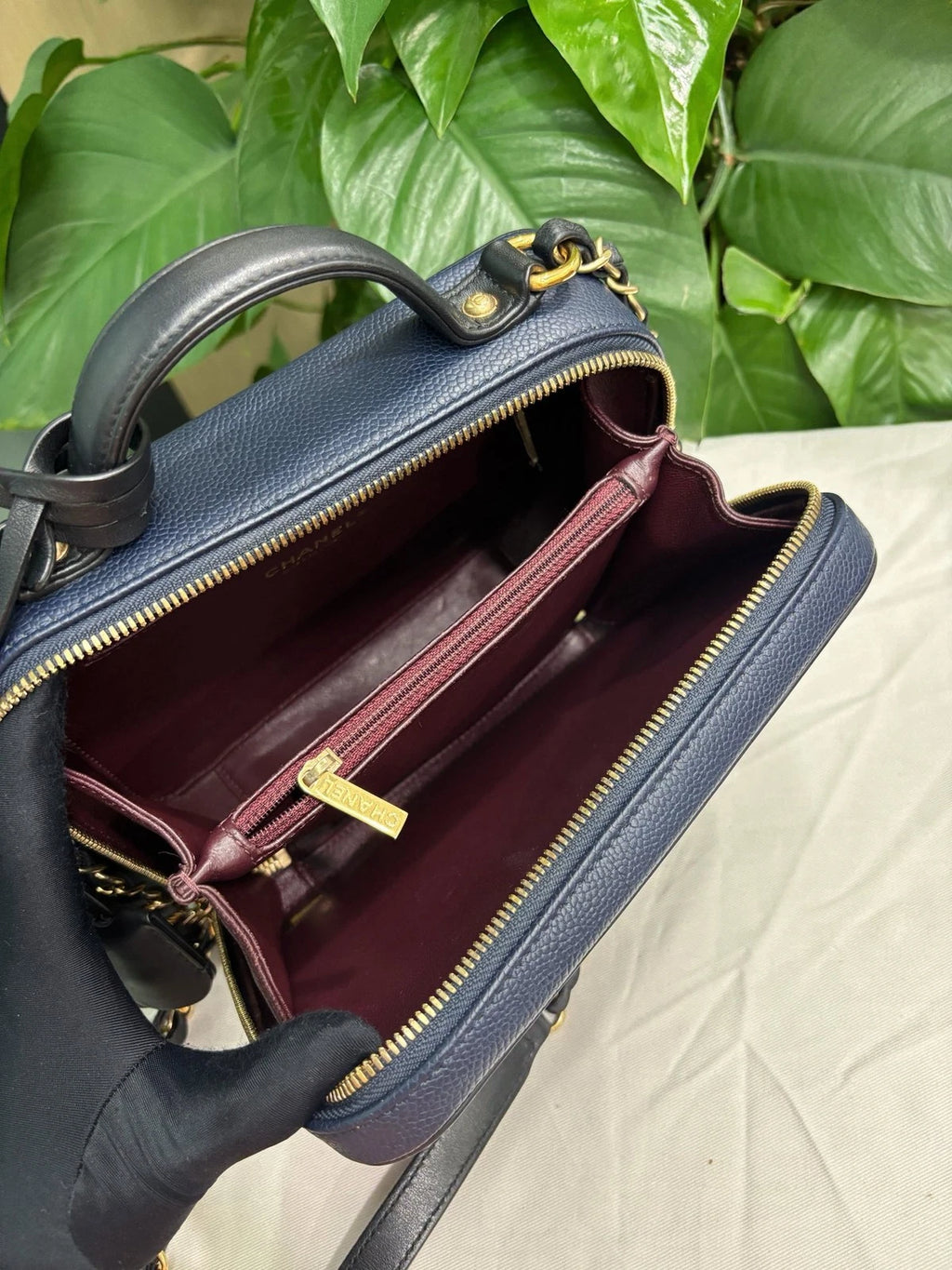 Chanel Vanity Crossbody Top Handle Excellent