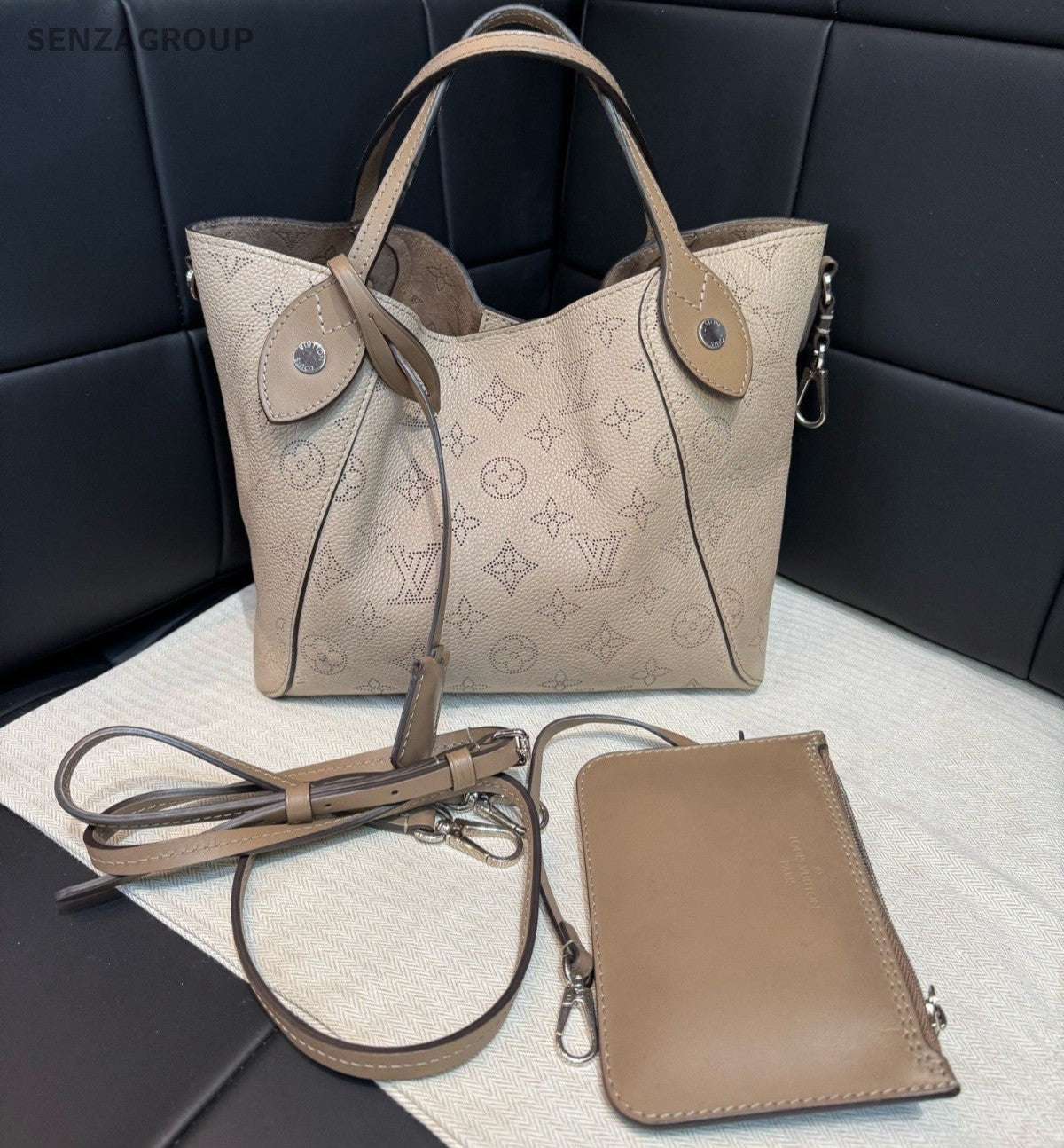 Louis Vuitton Hina Monogram Top Handle Bag Crossbody Beige Silver Women Classic