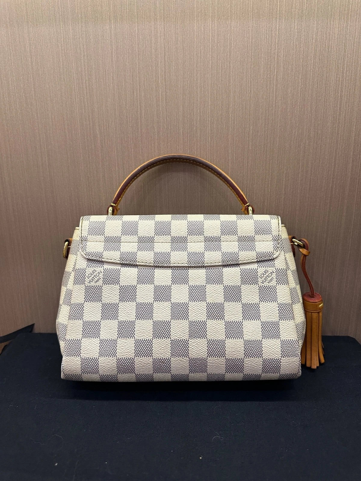 Louis Vuitton Croisette Canvas Damier White Crossbody Excellent