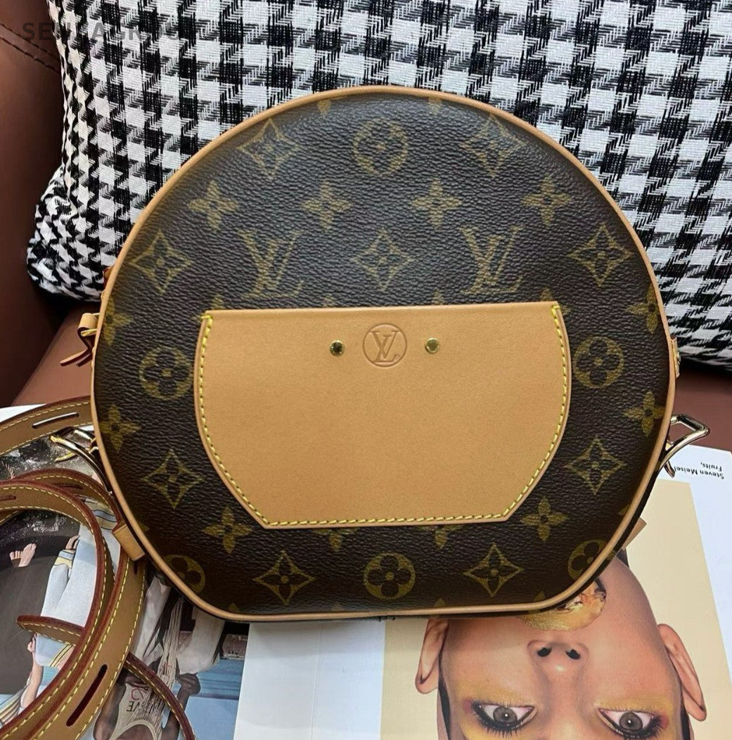 Louis Vuitton Boite Chapeau Souple GM Monogram Shoulder bag Brown Women