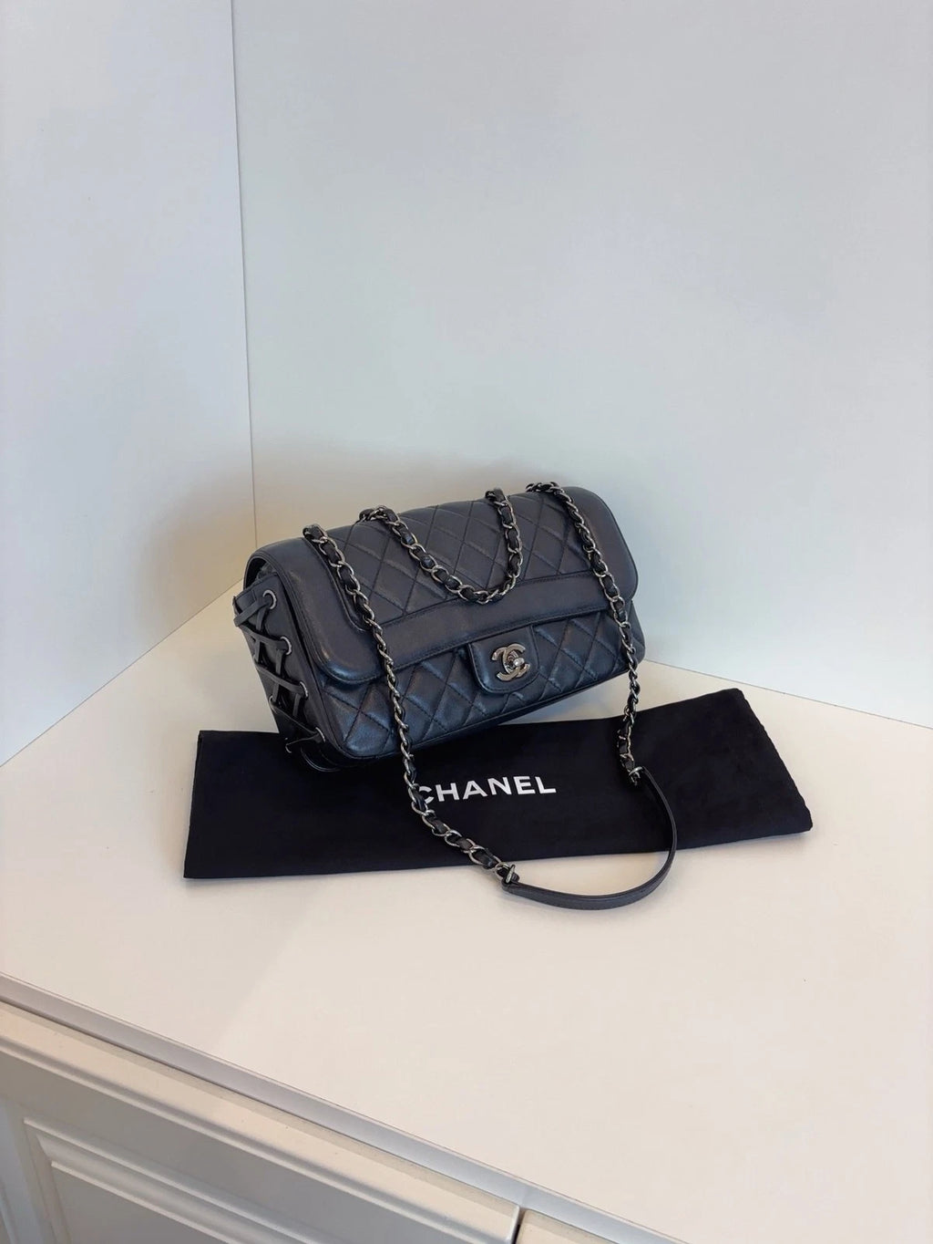 Chanel Le Cagole Flap Shoulder Bag Women's Handbag Black Leather Silver Chain