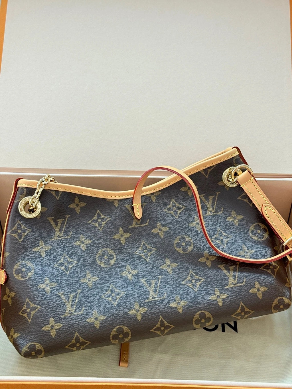Louis Vuitton Carryall Monogram Canvas Tote Bag Excellent