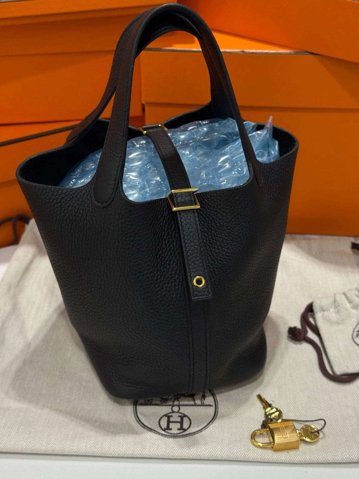 Hermes Picotin18 Black Gold Epsom Bucket Bag For Women
