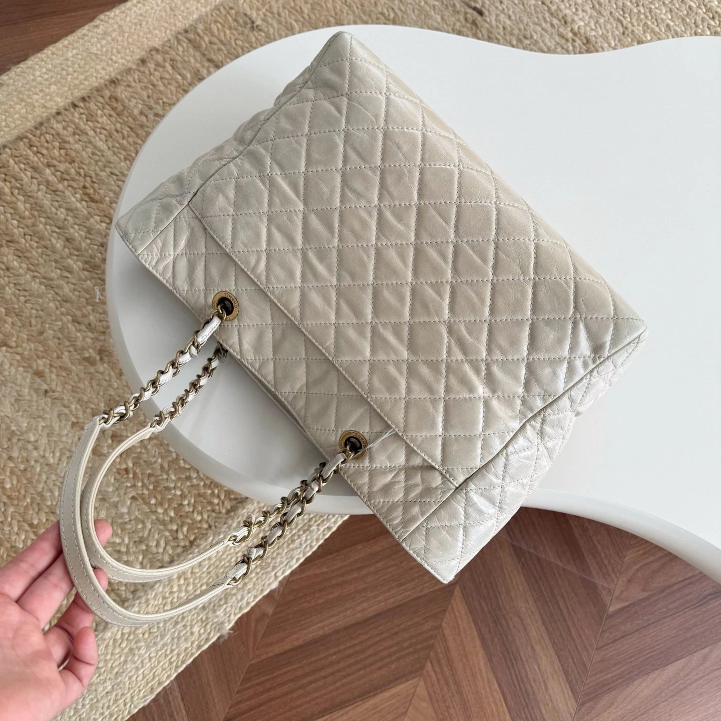 Chanel Tote Beige Chain Shoulder Bag Gold Hardware Women Fashion