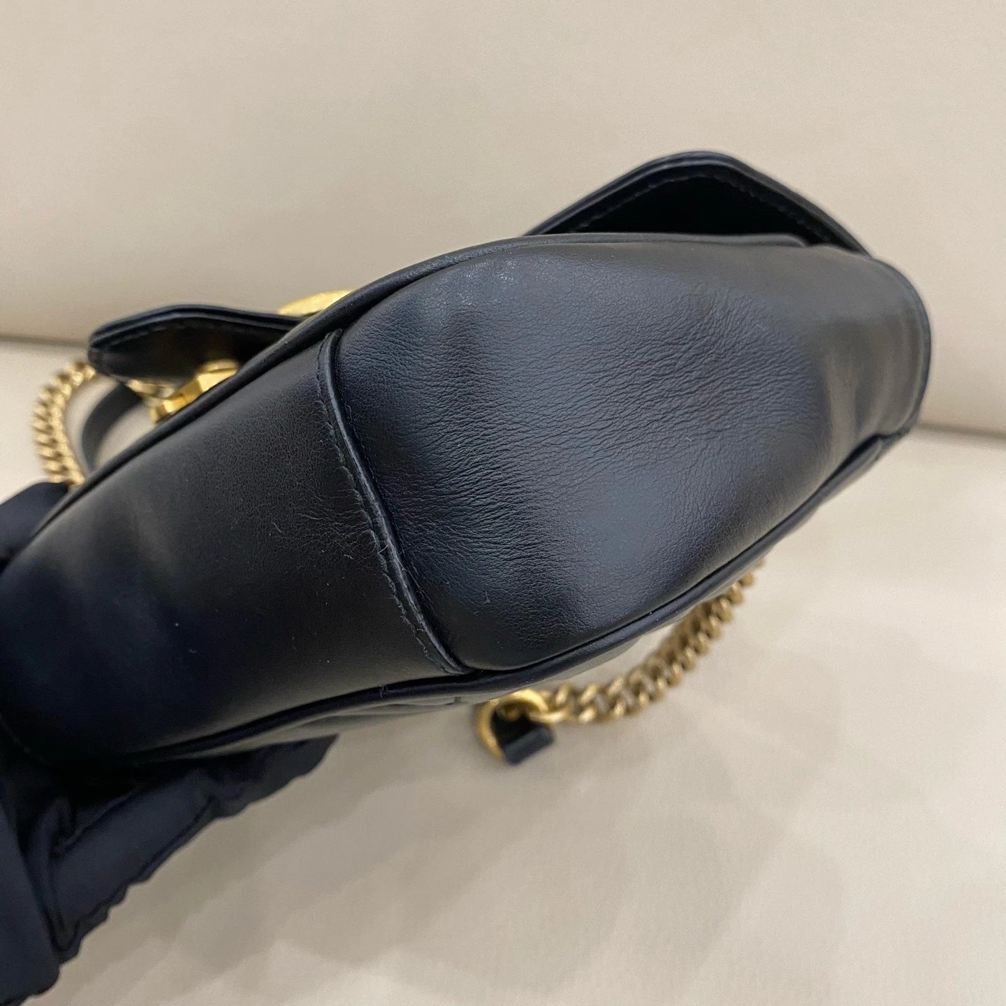 GUCCI Marmont22 Calfskin Small Shoulder Bag For Women Black Gold