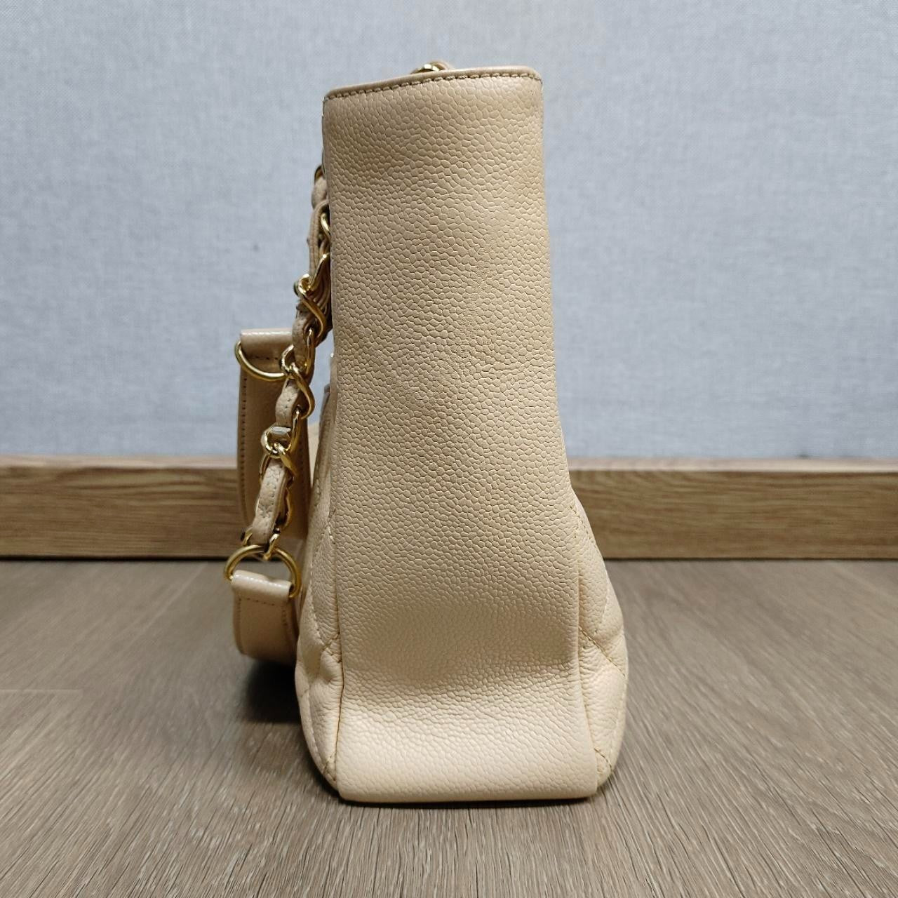 SJ0001 GST Small Flap Bag Beige