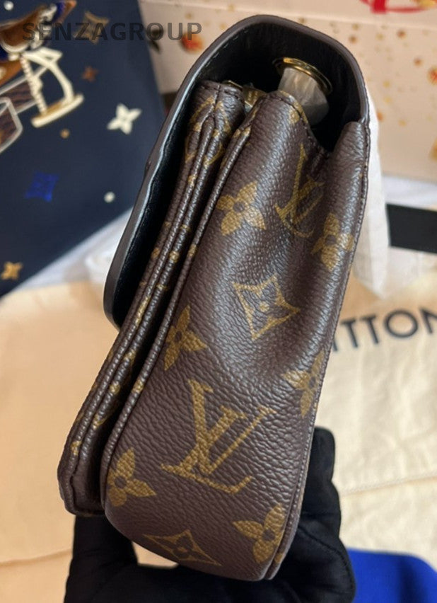 Louis Vuitton Monogram Marceau Black Gold Crossbody bag almost brand new