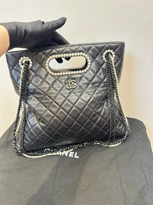 Pre-owned CHANEL 23A Westminster 31 Black Tote Bag For Women