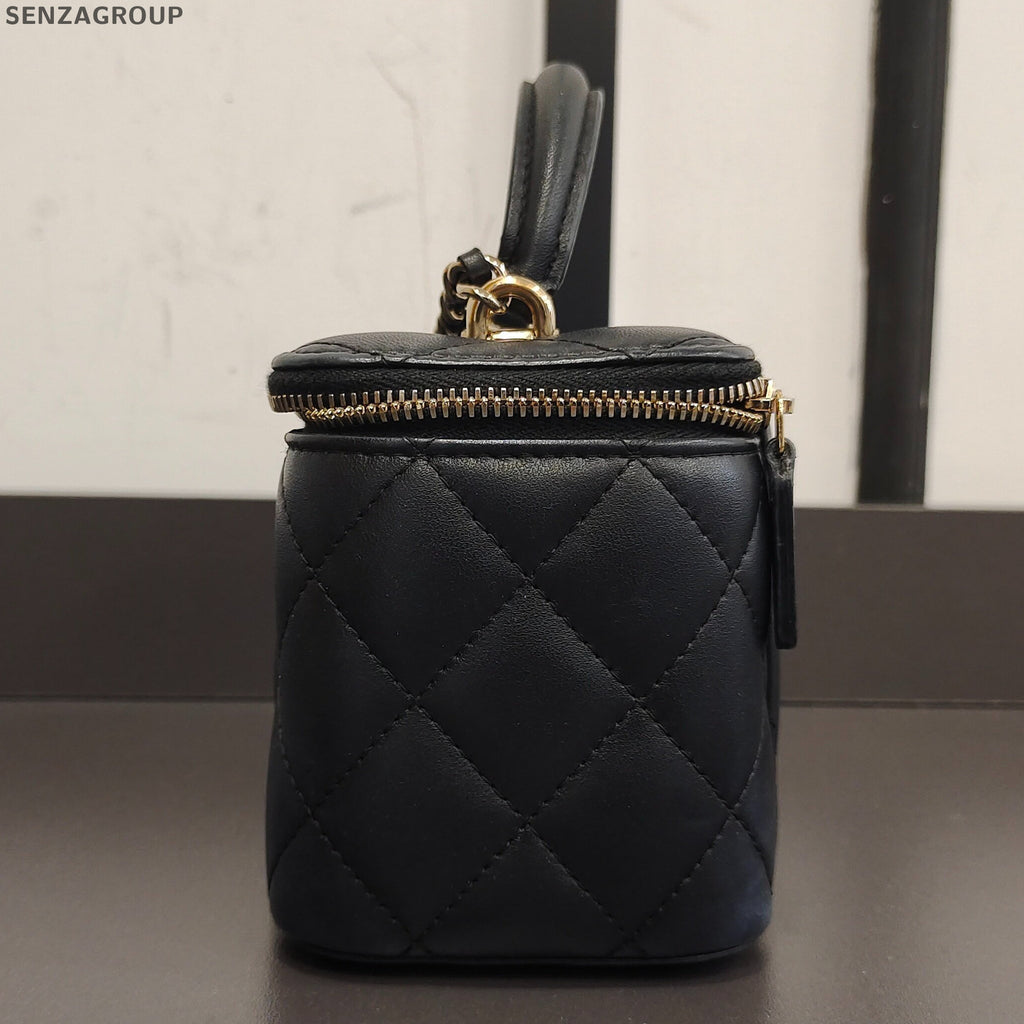 Chanel Classic Black Gold Quilted Vanity Case Chain Crossbody Shoulder Bag