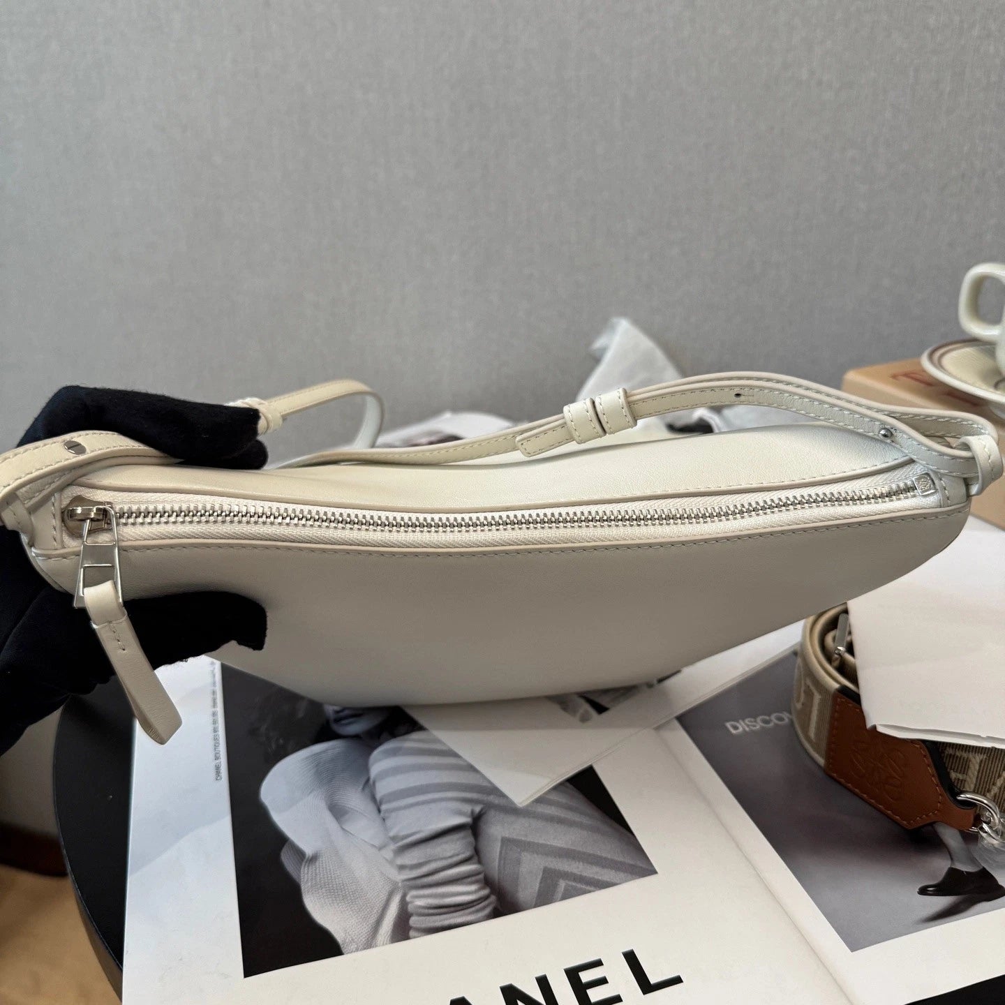 Excellent Loewe Hammock Hobo Mini White Handbag Crossbody Silver Hardware
