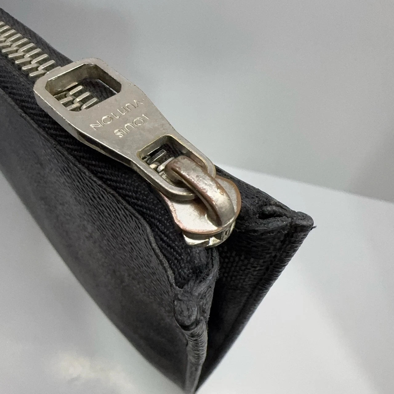 Louis Vuitton Damier Canvas Clutch Toiletry Pouch For Women