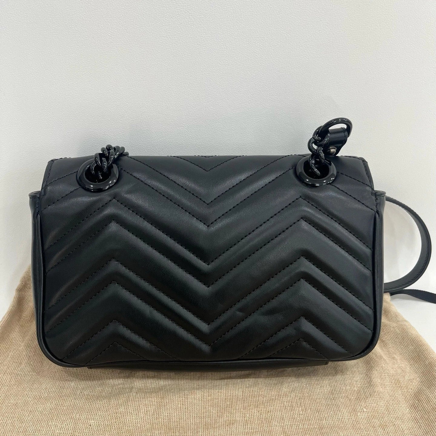 Gucci Marmont22 Black Leather Shoulder Bag For Women