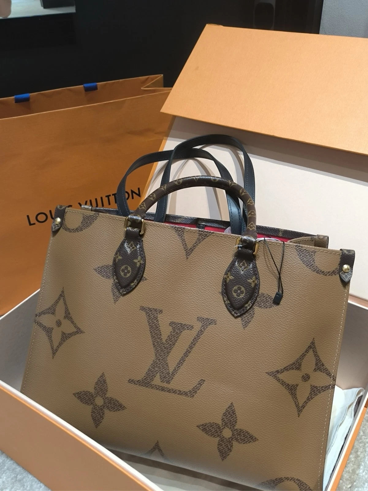 Louis Vuitton Monogram Canvas Onthego MM Tote Bag For Women