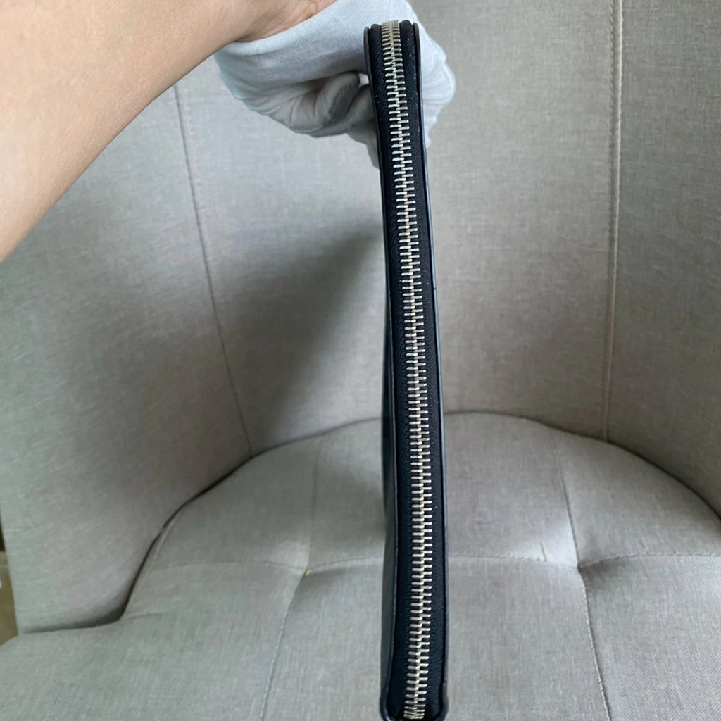 Louis Vuitton Black Damier Clutch Toiletry Pouch For Unisex