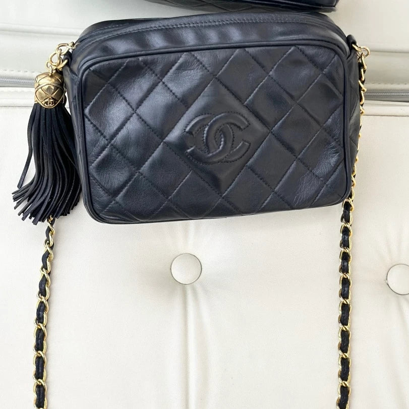 Chanel Vintage Lambskin Chain Shoulder Crossbody Bag Black Gold Hardware Women S