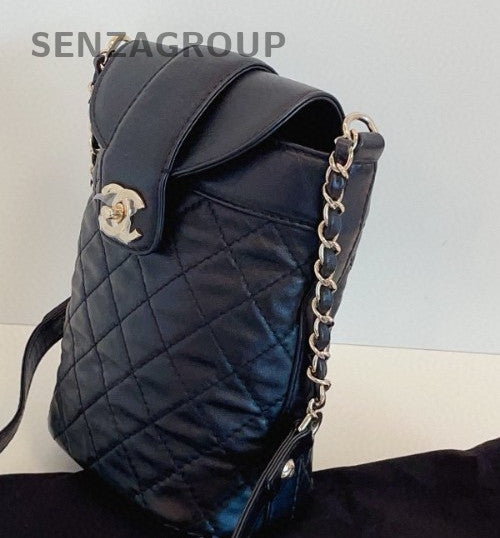 Chanel Diamond Bucket Chain Shoulder Bag Crossbody Black Gold Women Classic