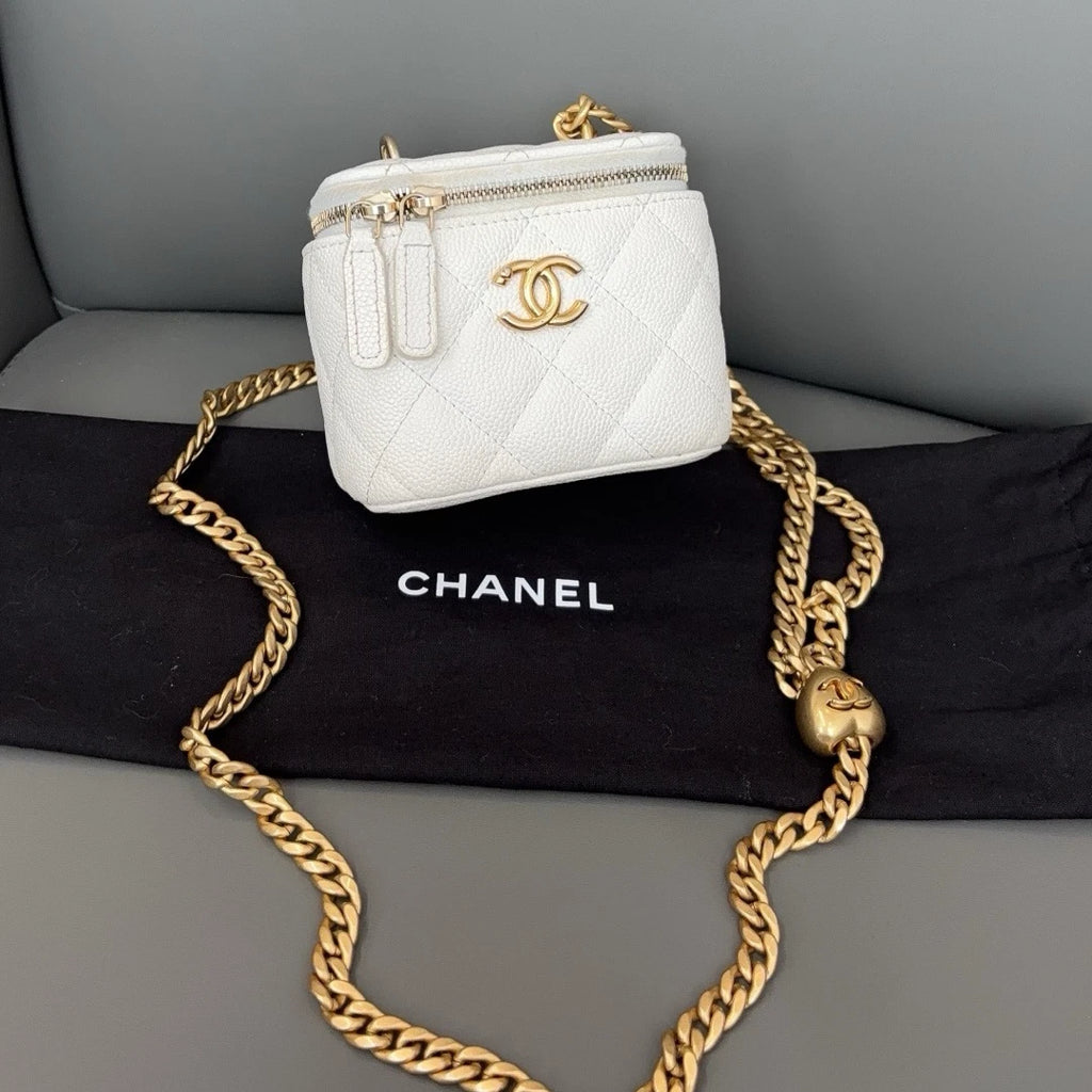 Authentic Chanel Chain Box Calfskin Shoulder Crossbody Bag White GHD
