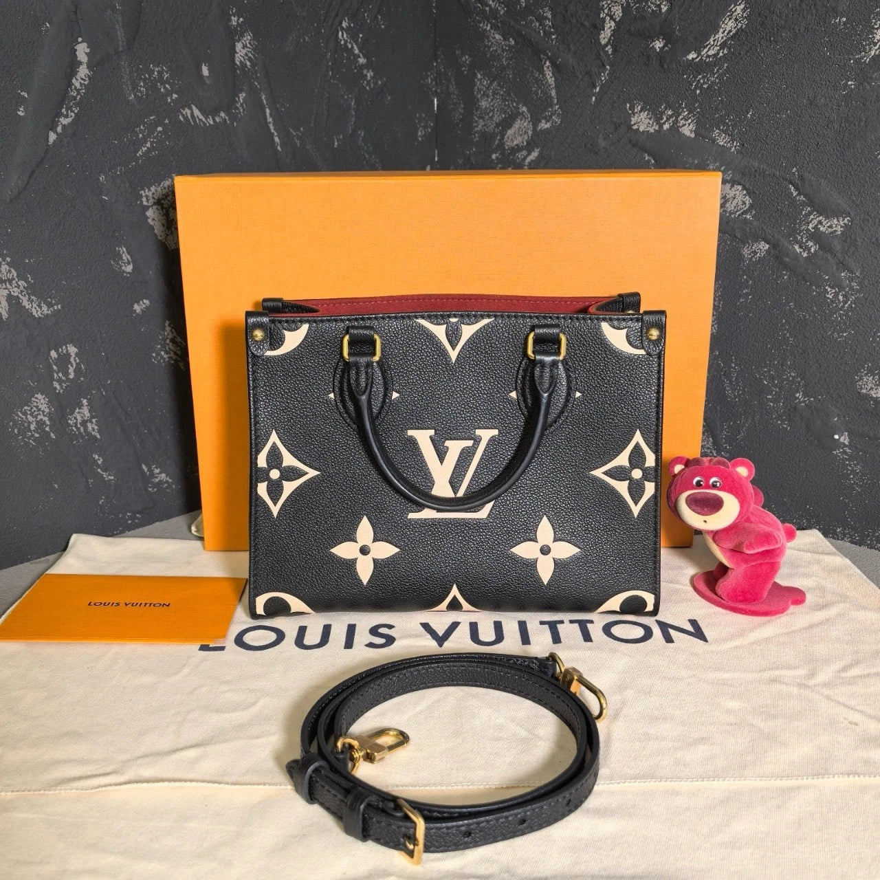 Louis Vuitton Onthego Small Black Leather Tote Bag For Women