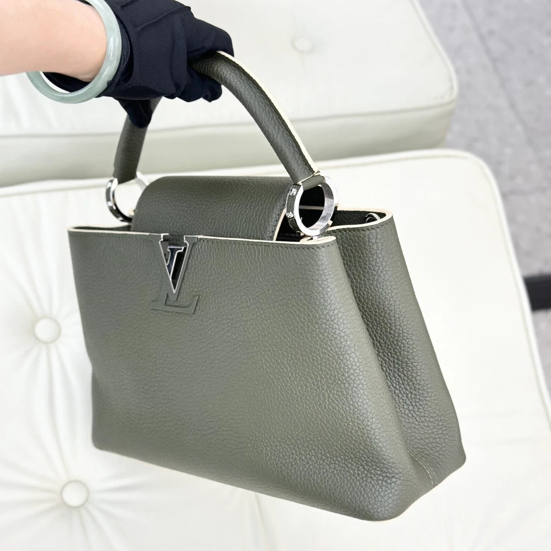 Louis Vuitton Capucines Green Silver Crossbody Top Handle Excellent