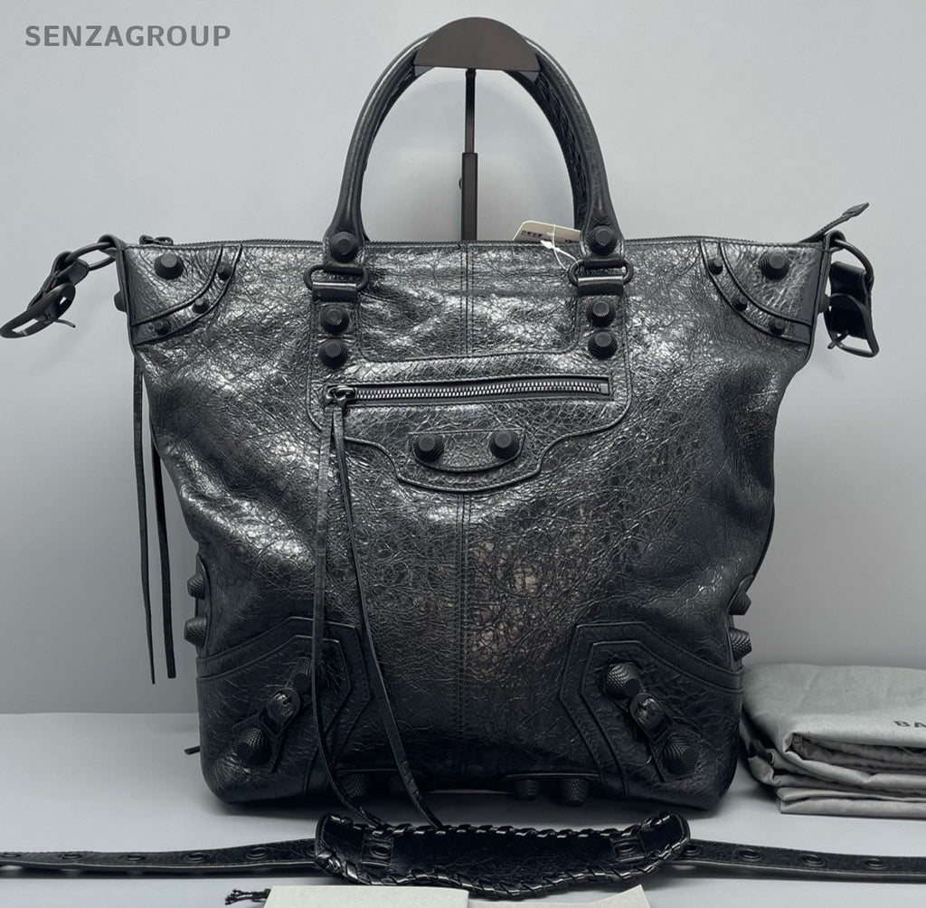Balenciaga Le Cagole Tote Handbag Shoulder Bag Black Unisex Adults Classic