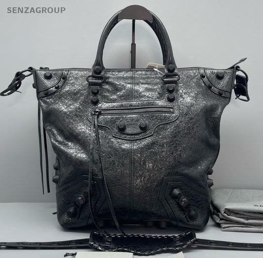 Balenciaga Le Cagole Tote Handbag Shoulder Bag Black Unisex Adults Classic