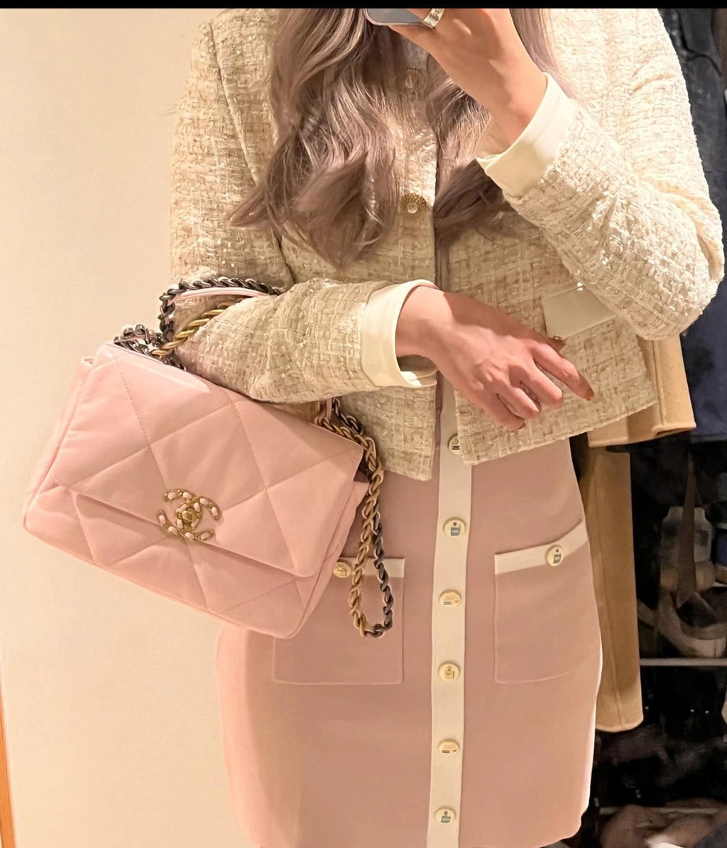 CHANEL 19Bag Small Lambskin Pink Shoulder Bag For Women