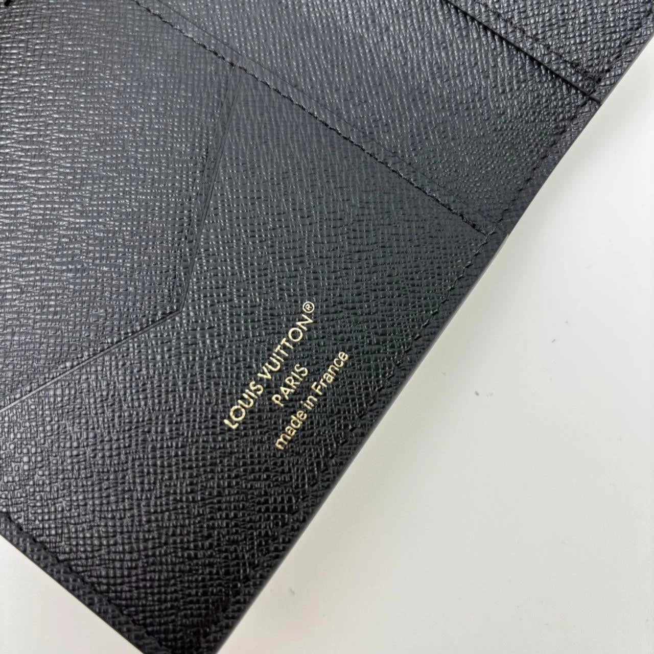 SJ0001 passport holder brown