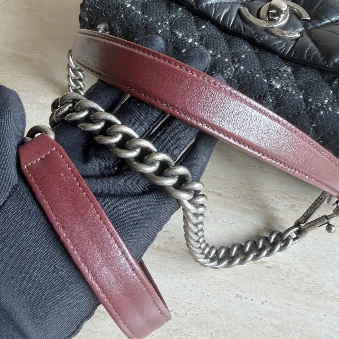 Chanel Diamond Black Leather Tote Handbag Silver Hardware Chain Shoulder Bag